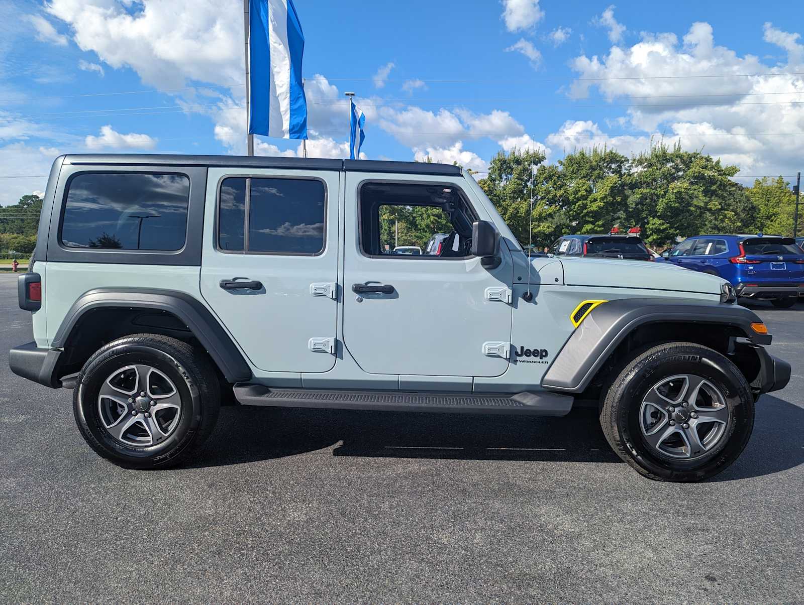 2023 Jeep Wrangler Sport S 10