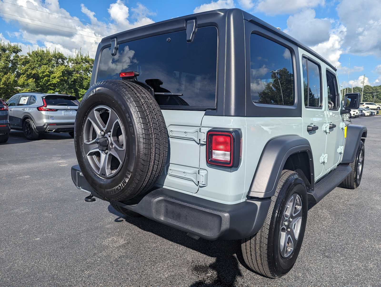 2023 Jeep Wrangler Sport S 9