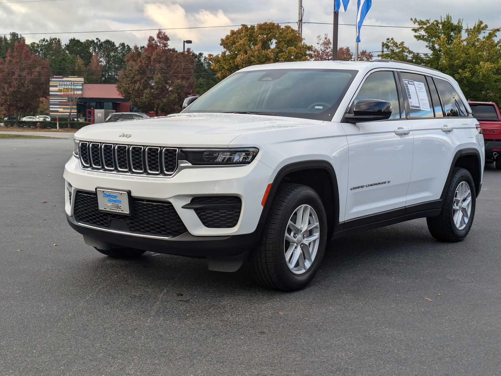 2023 Jeep Grand Cherokee Laredo 5