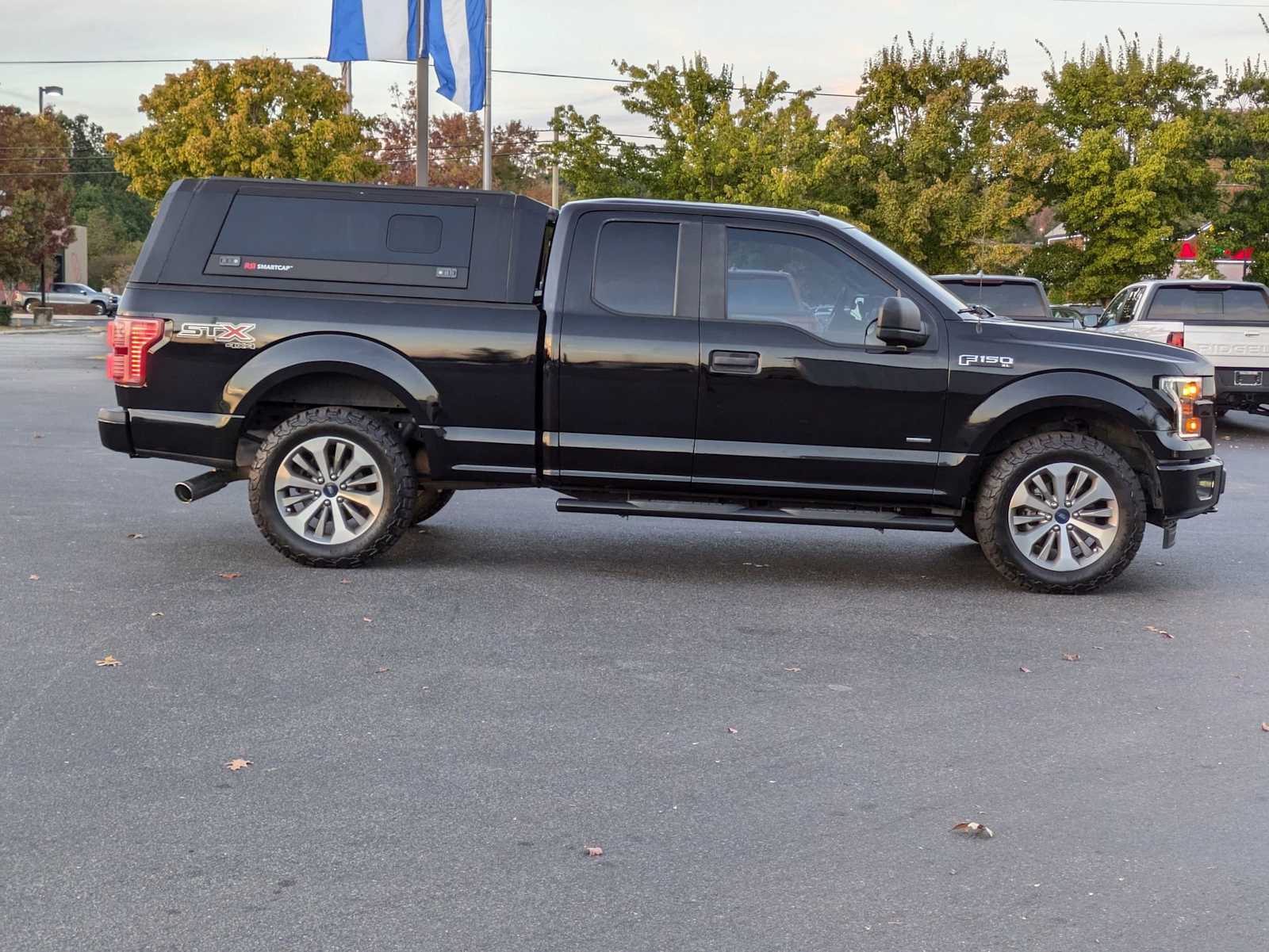 2017 Ford F-150 XL 4WD SuperCab 6.5 Box 9