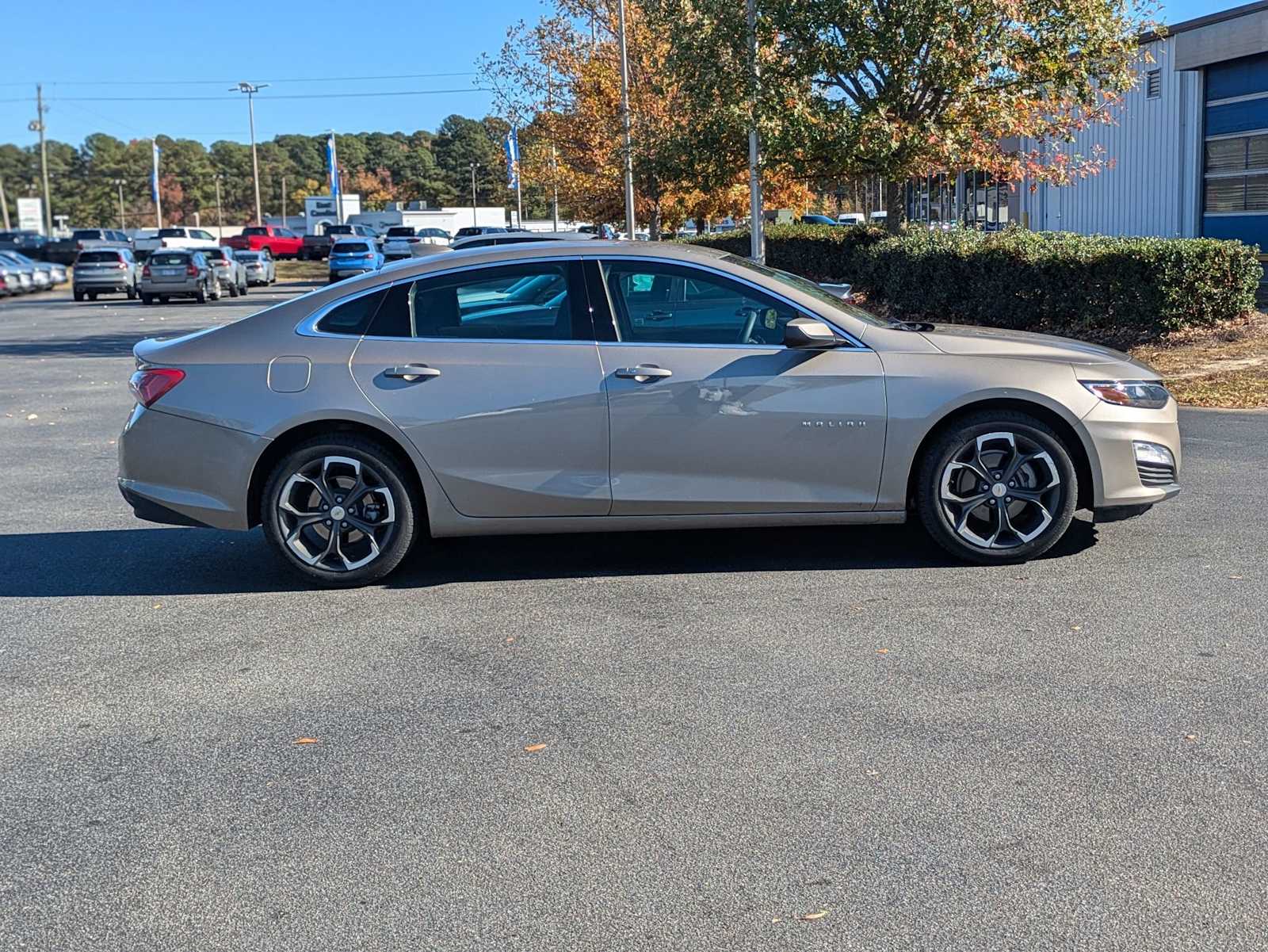 2022 Chevrolet Malibu LT 9