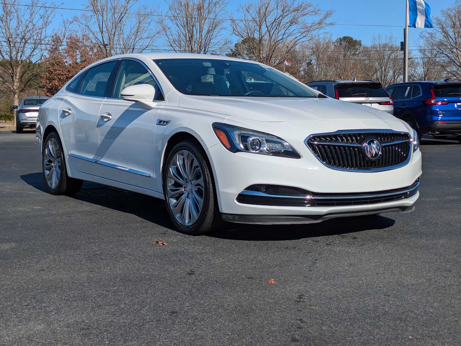 2017 Buick LaCrosse Essence 2