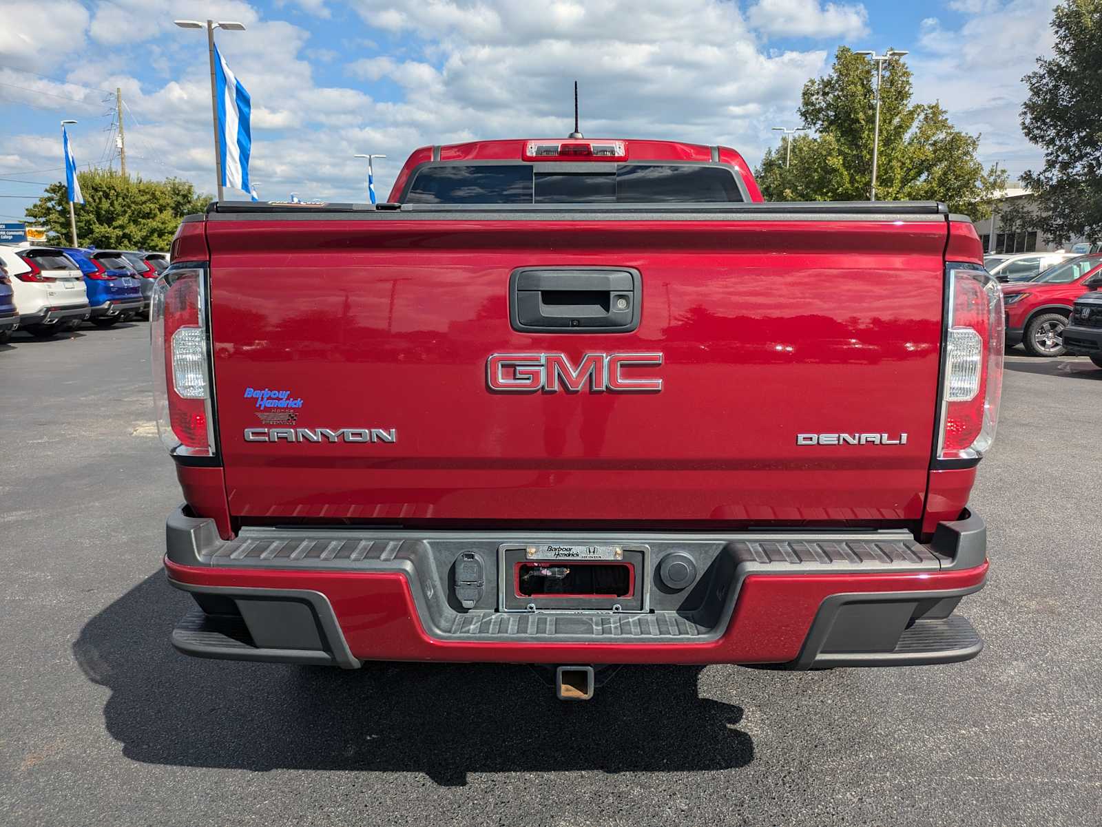 2018 GMC Canyon 4WD Denali Crew Cab 128.3 8