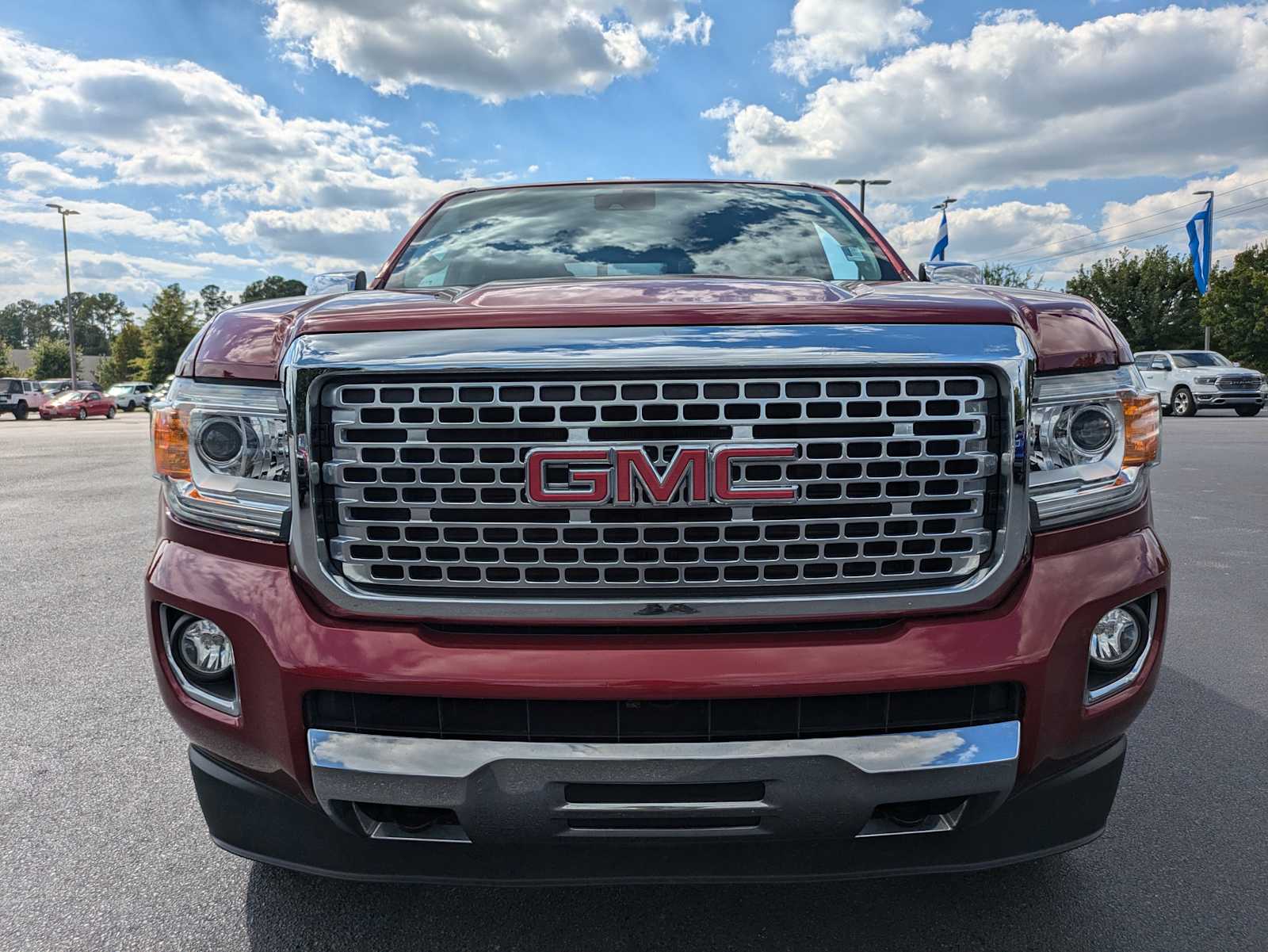 2018 GMC Canyon 4WD Denali Crew Cab 128.3 3