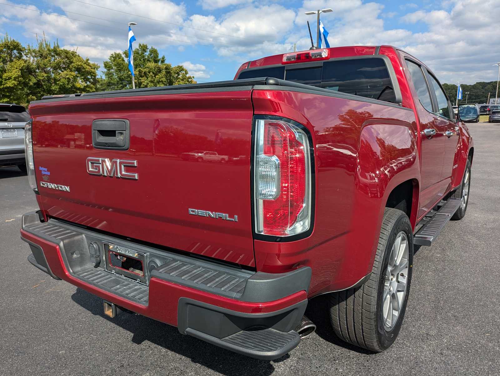 2018 GMC Canyon 4WD Denali Crew Cab 128.3 9