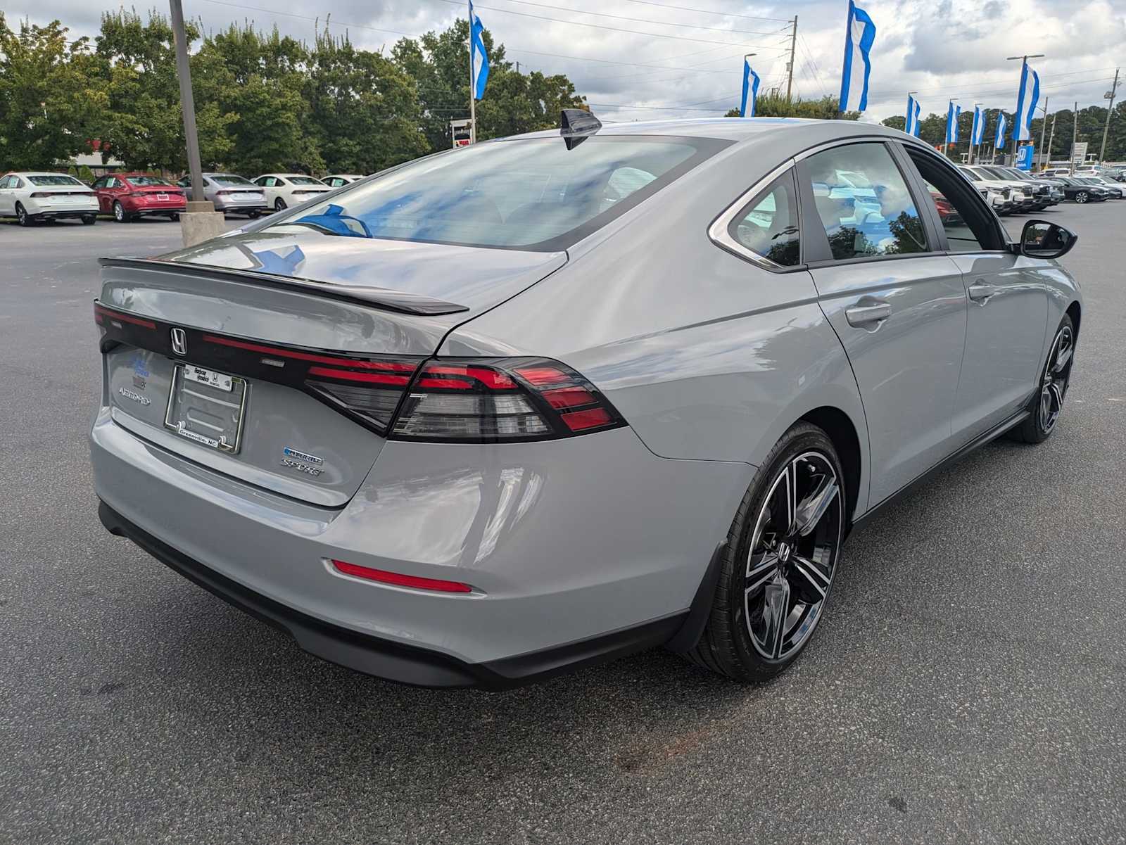 2025 Honda Accord Hybrid Sport 8