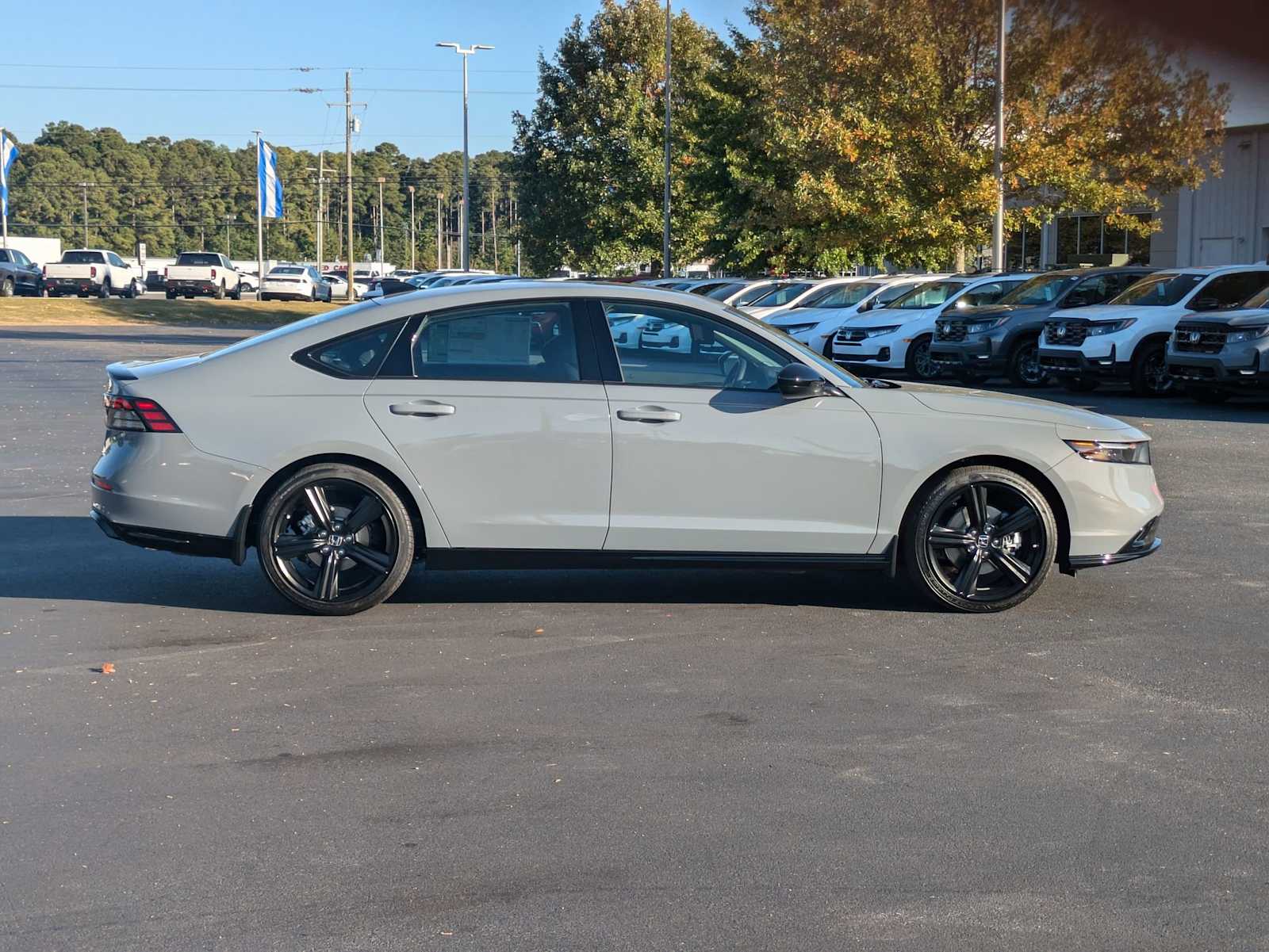 2025 Honda Accord Hybrid Sport-L 10