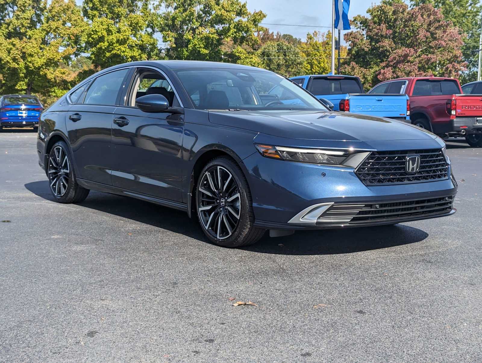 2025 Honda Accord Hybrid Touring 2