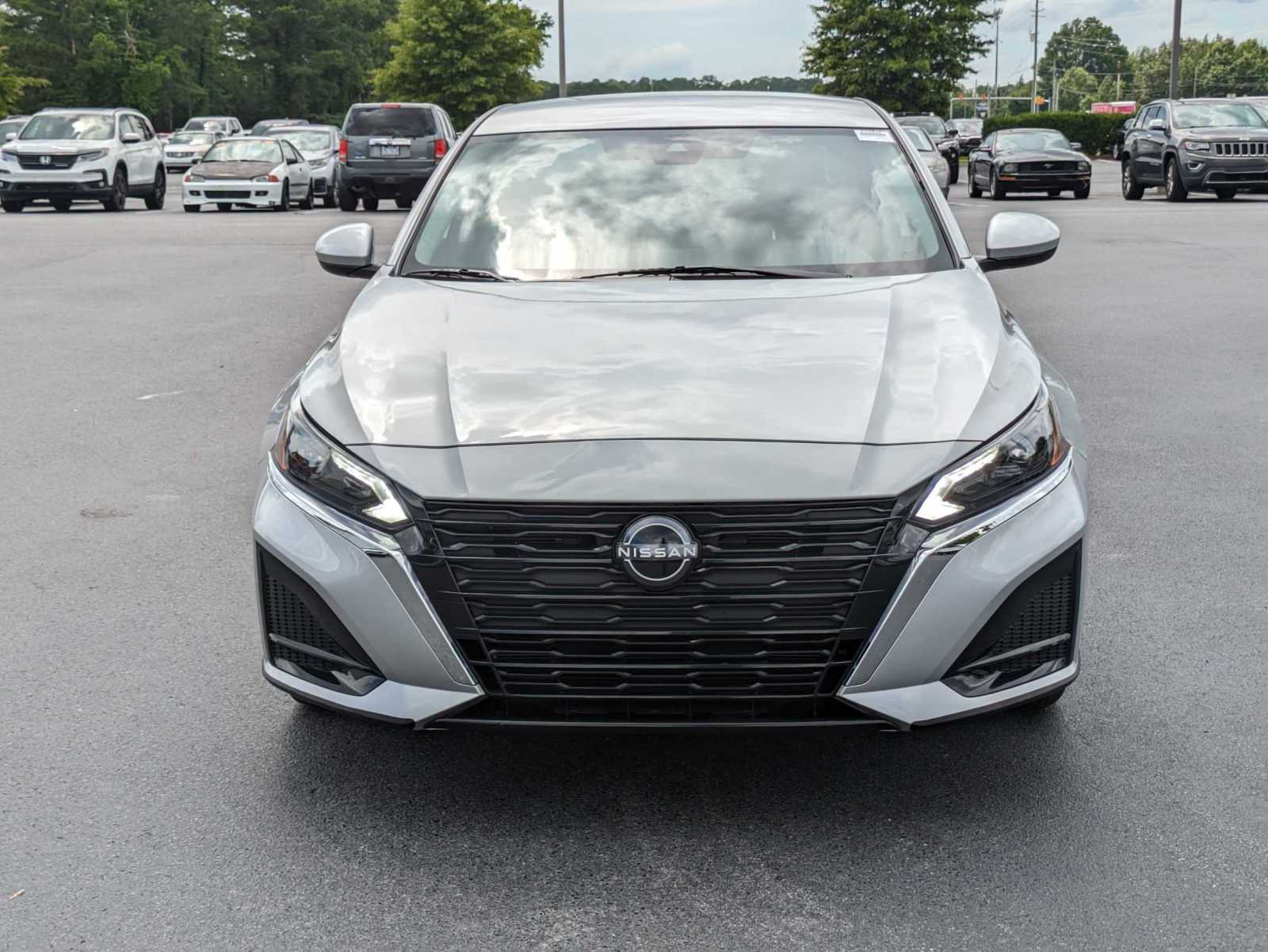 2023 Nissan Altima 2.5 SV 3