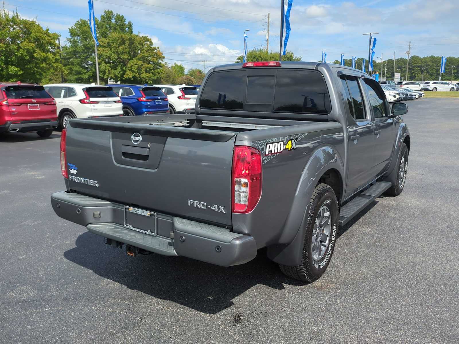 2019 Nissan Frontier S Crew Cab 4x4 Auto 9