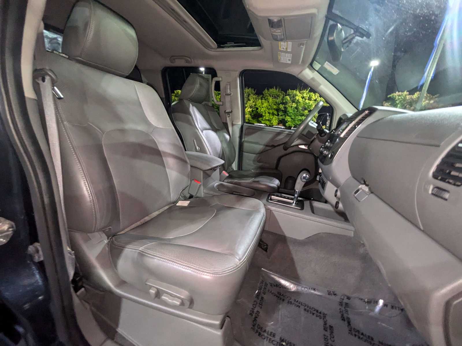 2019 Nissan Frontier SL Crew Cab 4x4 Auto 29