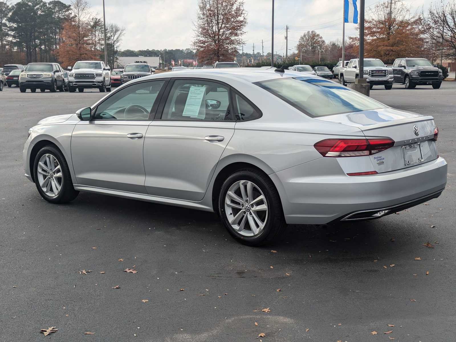 2021 Volkswagen Passat 2.0T S 6