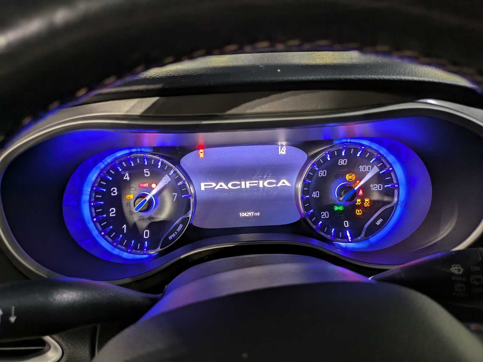 2020 Chrysler Pacifica Touring L 18