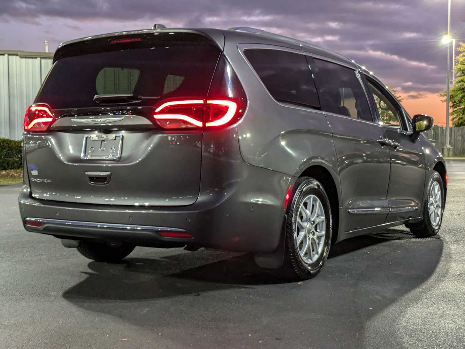 2020 Chrysler Pacifica Touring L 10