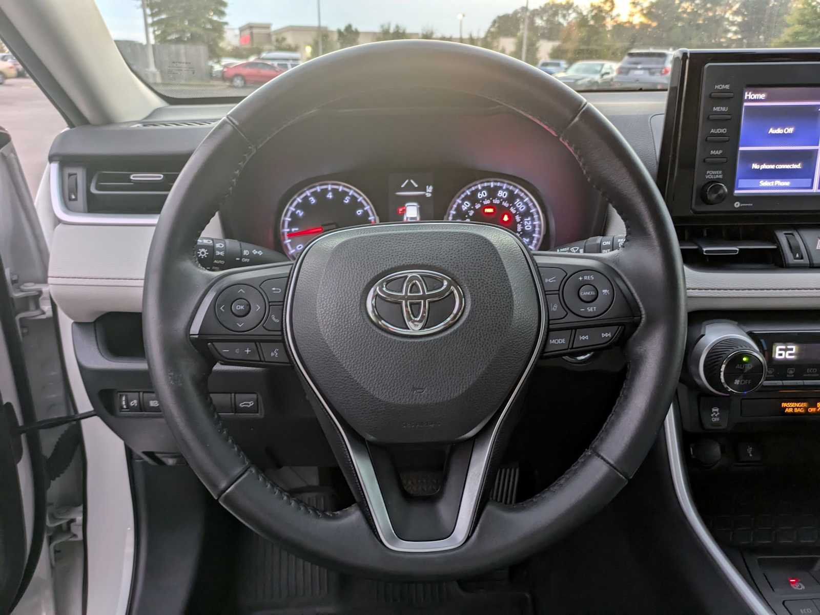 2020 Toyota RAV4 XLE Premium 15