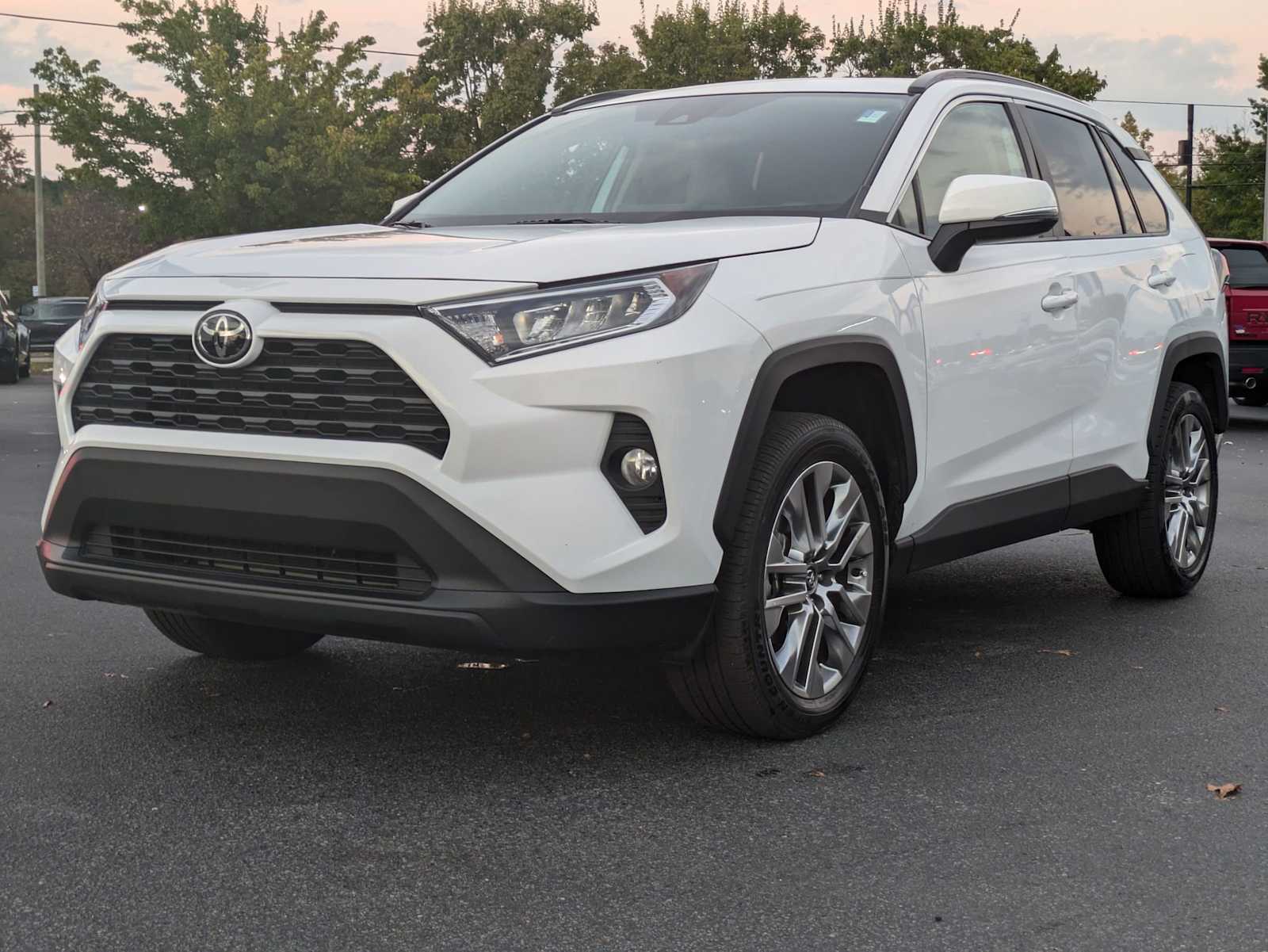 2020 Toyota RAV4 XLE Premium 4