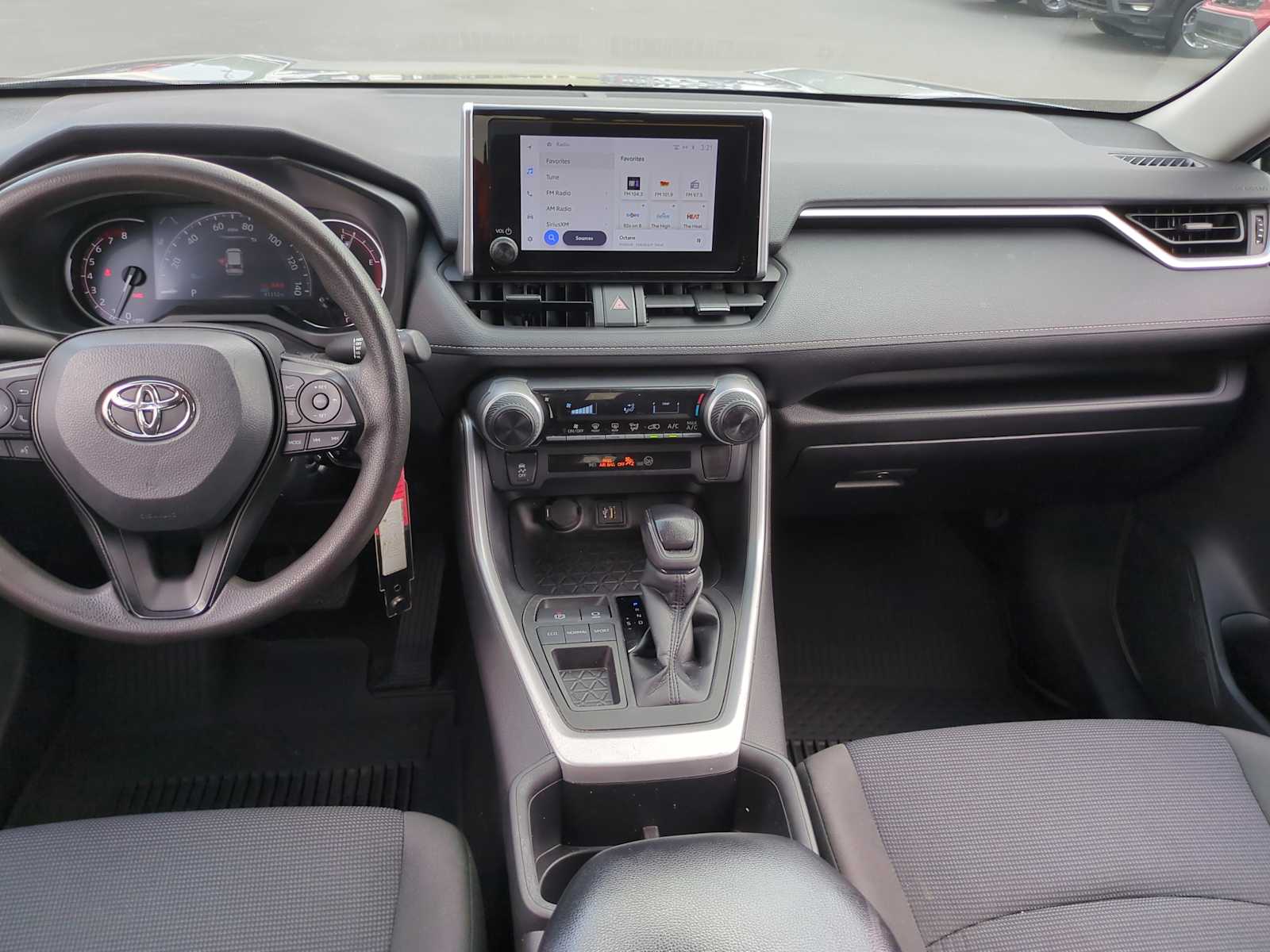 2023 Toyota RAV4 LE 25