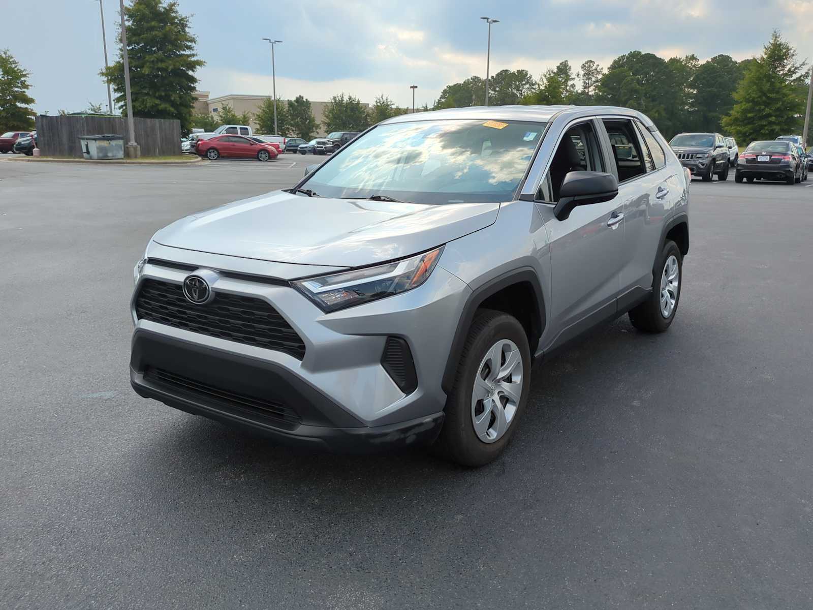 2023 Toyota RAV4 LE 5