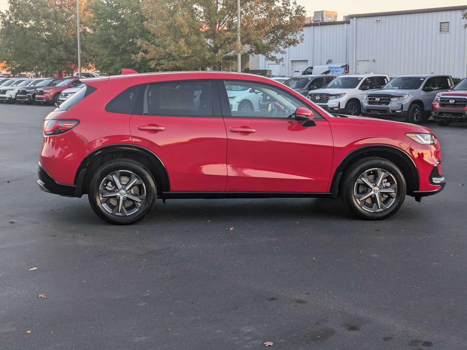 2025 Honda HR-V EX-L 9