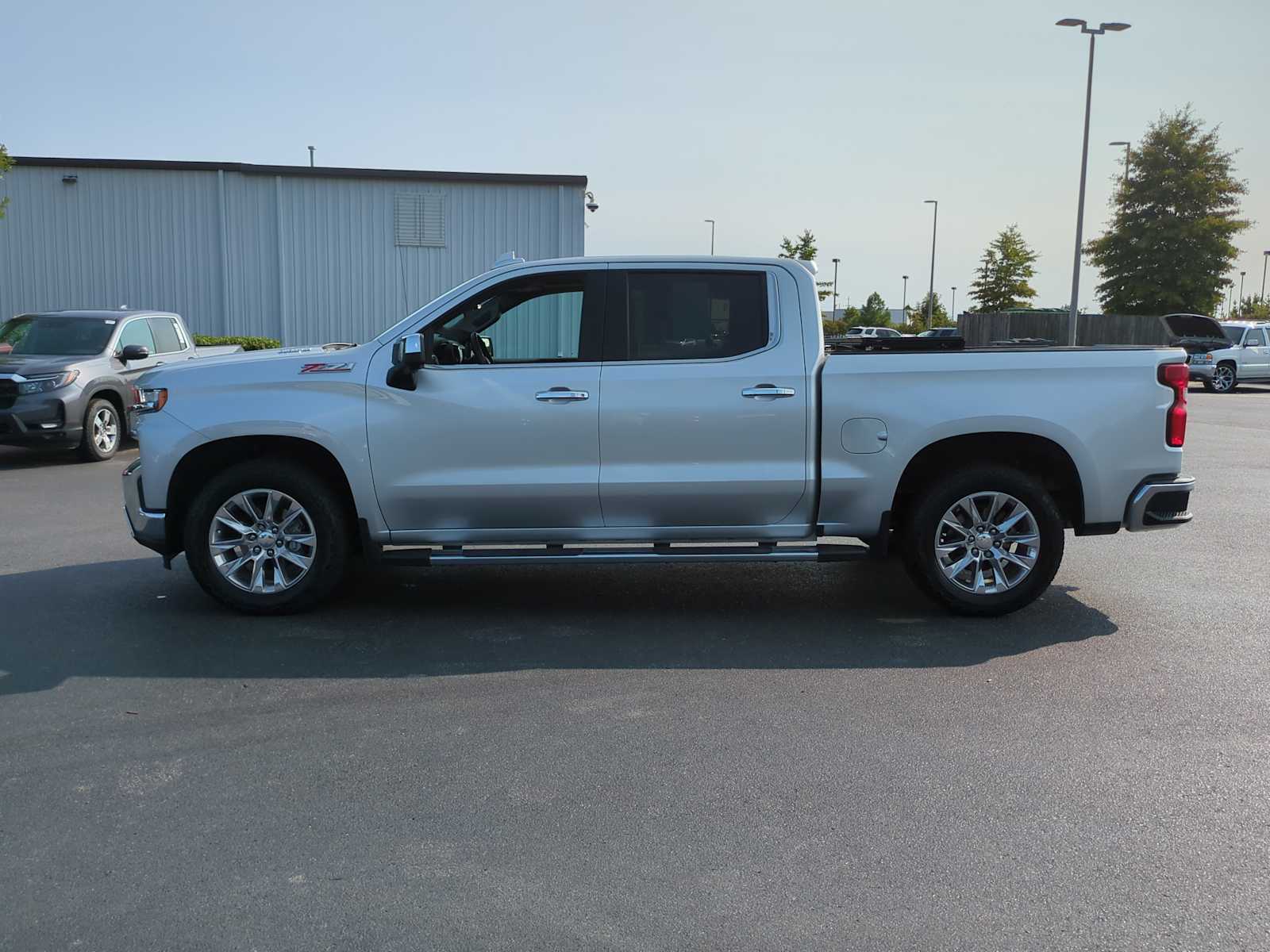 2020 Chevrolet Silverado 1500 LTZ 4WD Crew Cab 147 6