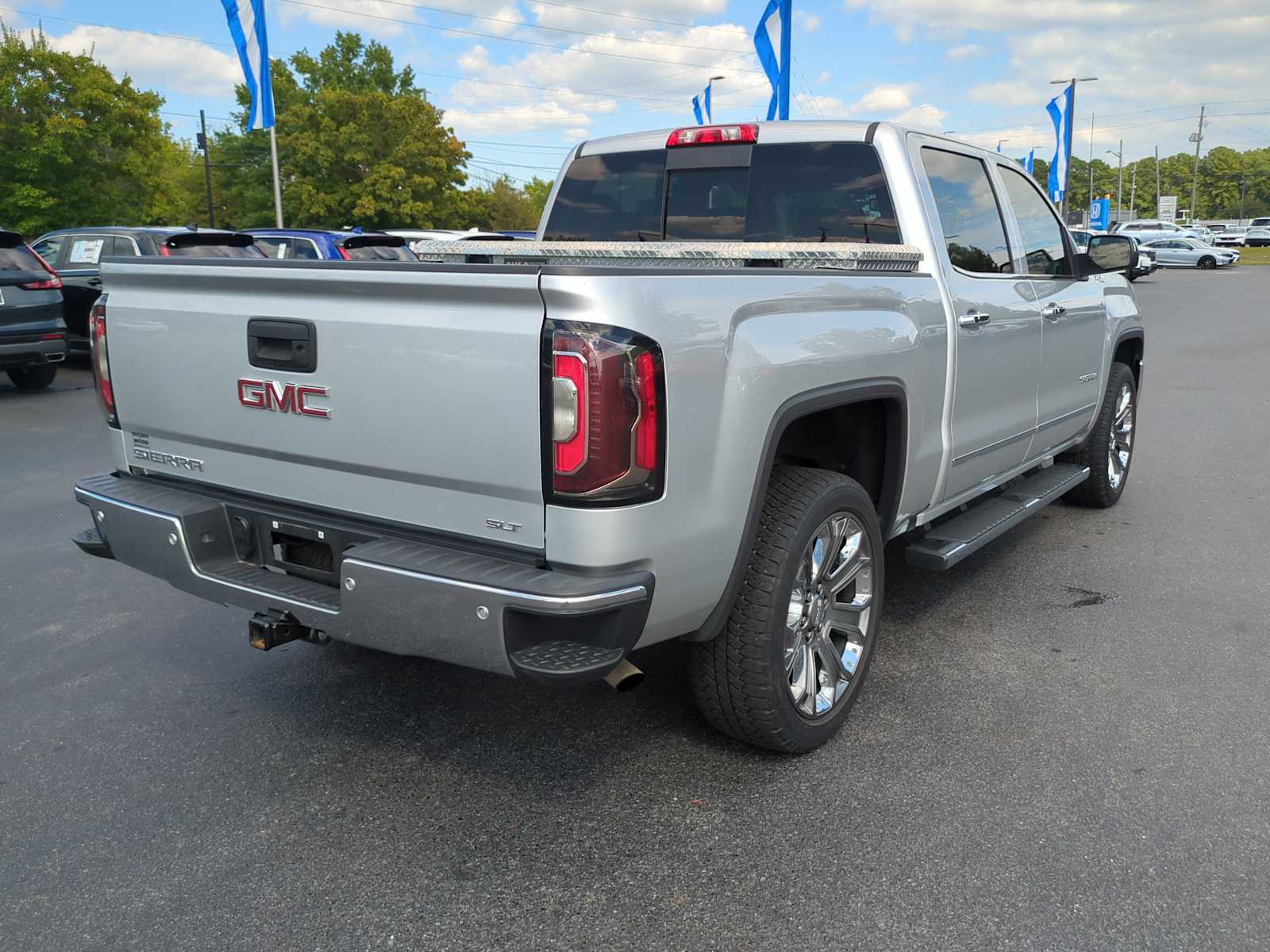 2018 GMC Sierra 1500 SLT 4WD Crew Cab 143.5 7