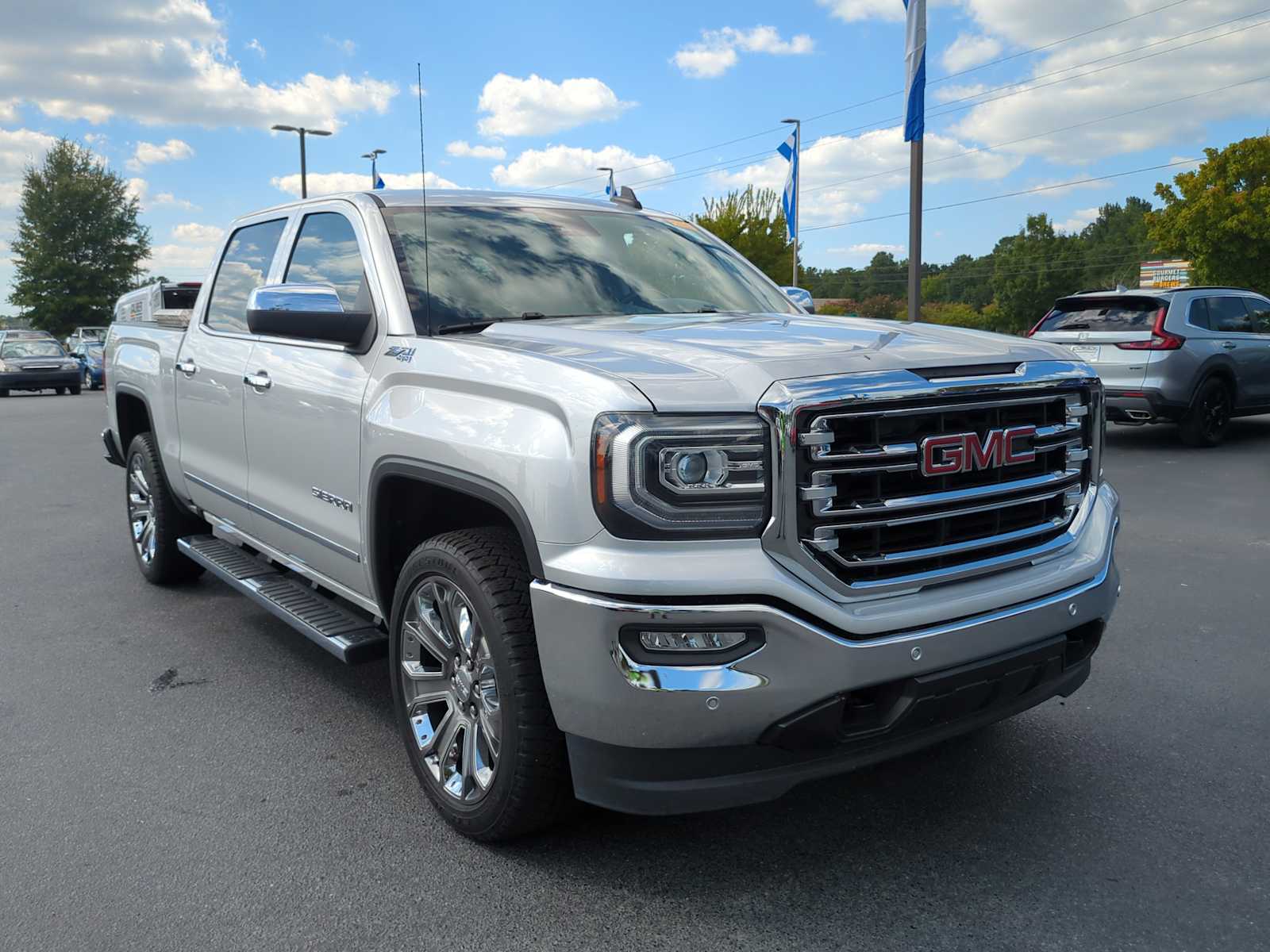 2018 GMC Sierra 1500 SLT 4WD Crew Cab 143.5 9