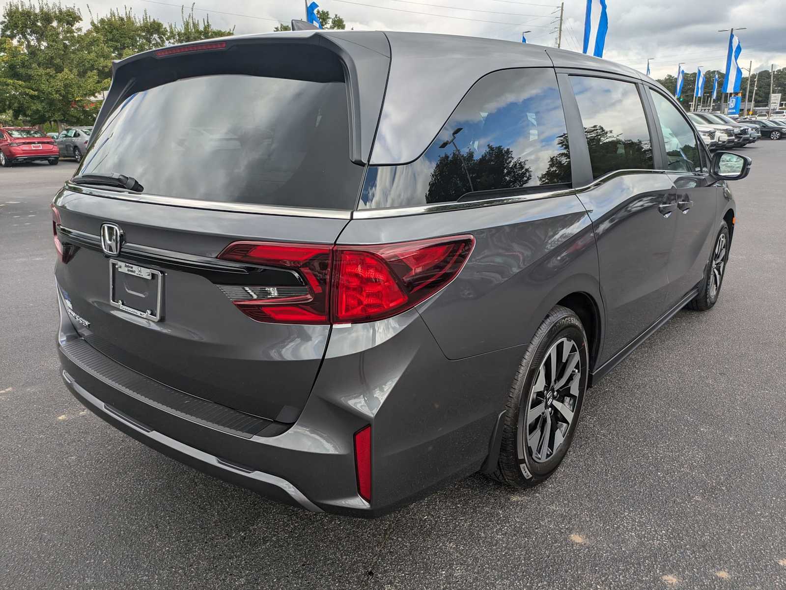 2025 Honda Odyssey EX-L 8