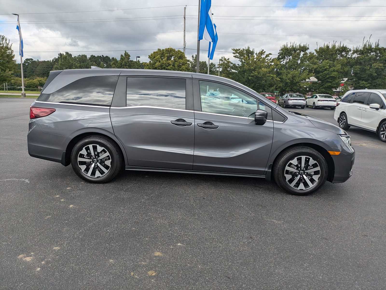 2025 Honda Odyssey EX-L 9