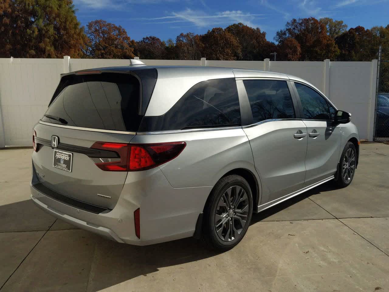 2025 Honda Odyssey Touring 15