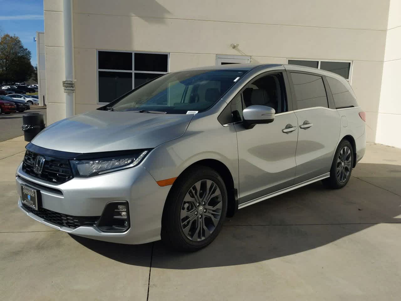 2025 Honda Odyssey Touring 11