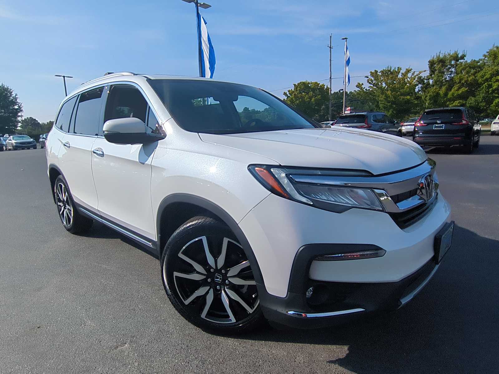 2021 Honda Pilot Touring 8-Passenger 2