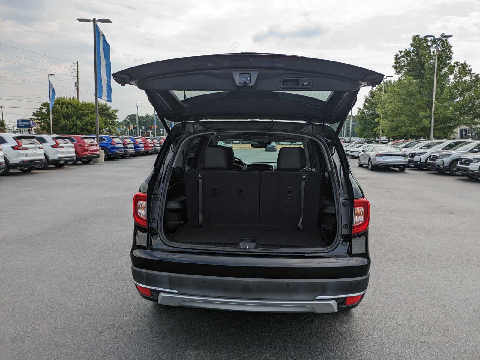 2019 Honda Pilot Elite 29