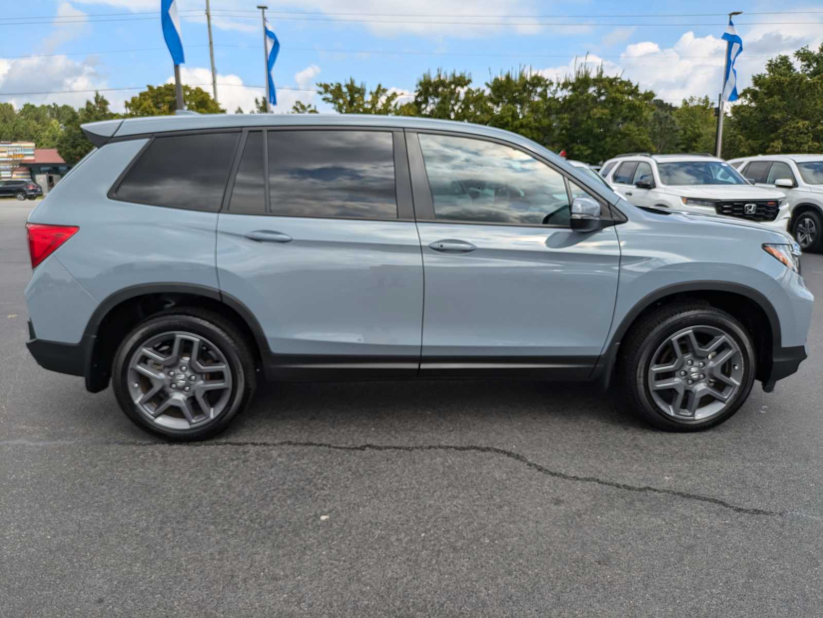 2023 Honda Passport EX-L 10