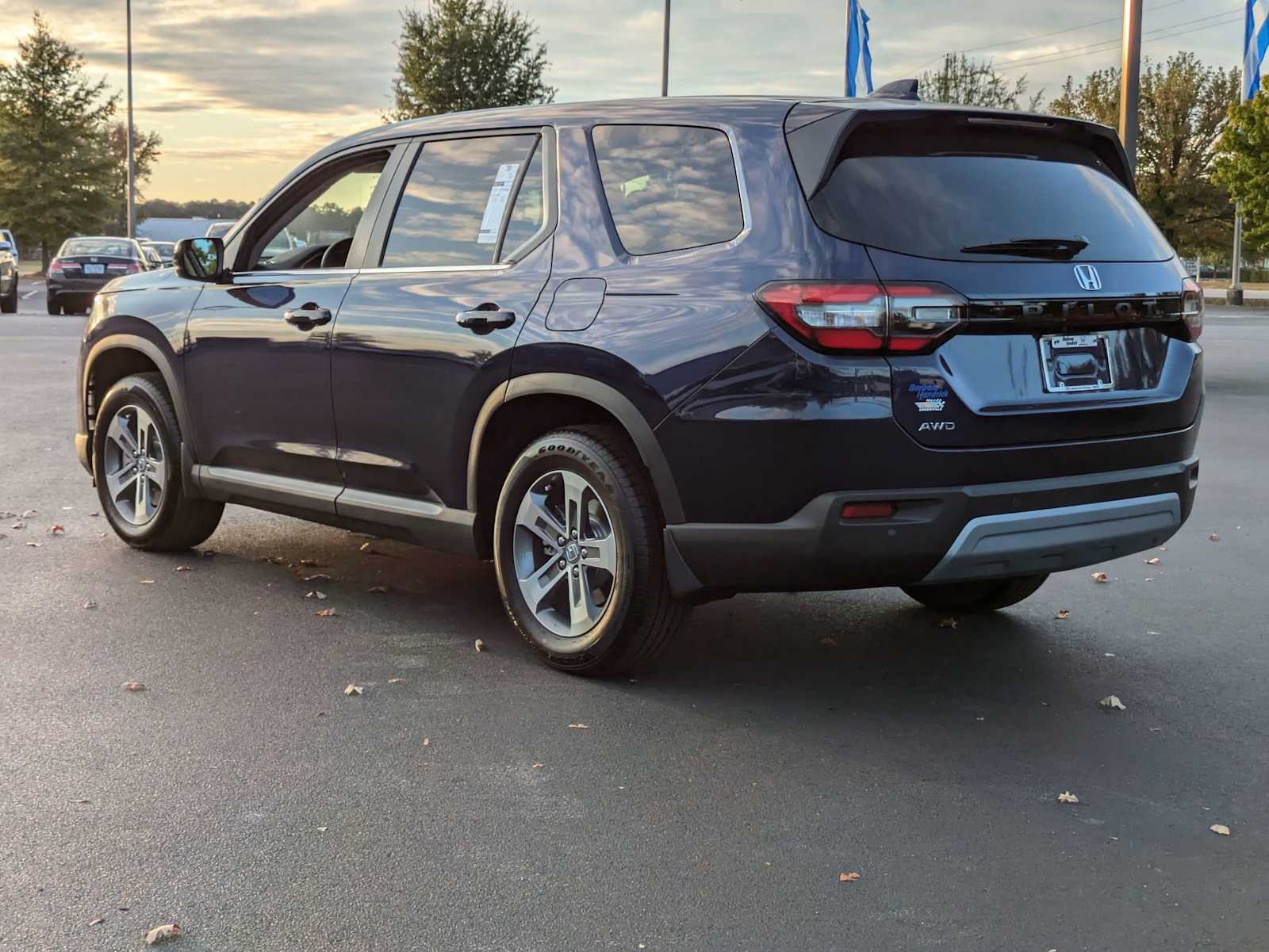 2025 Honda Pilot EX-L 6