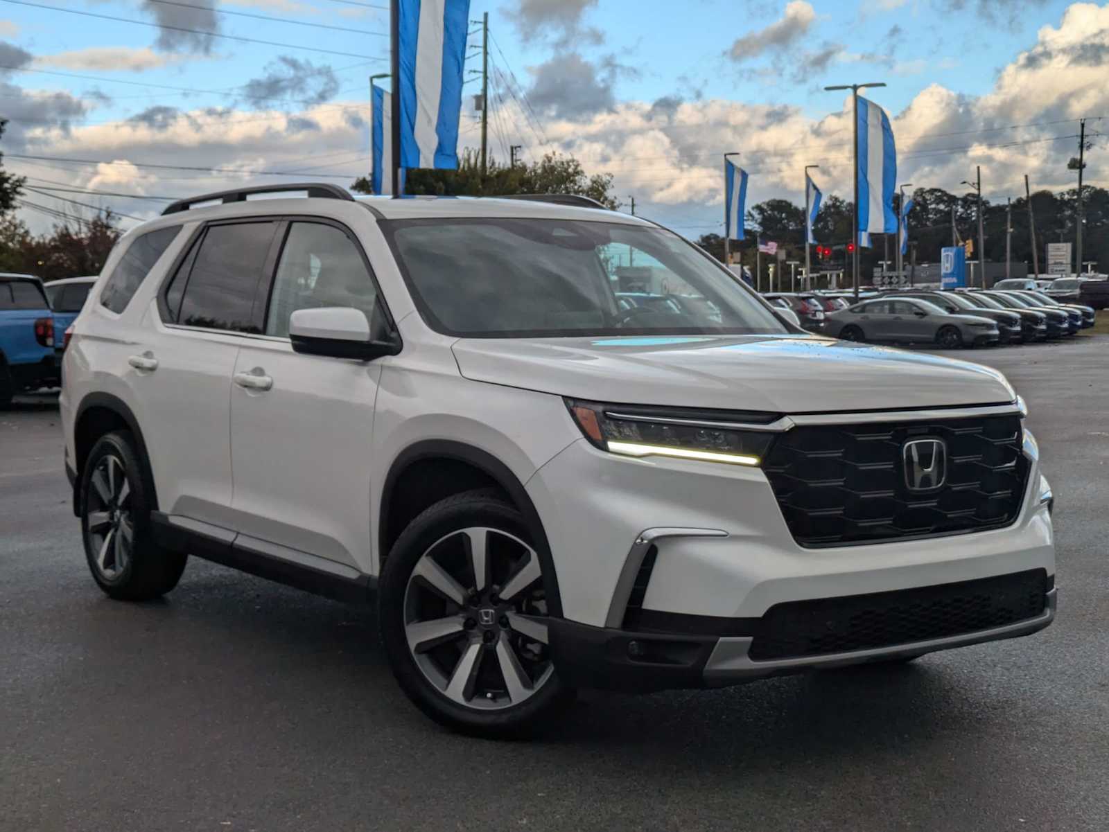 2025 Honda Pilot Touring 2