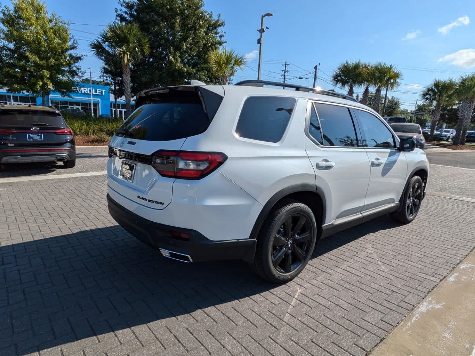 2025 Honda Pilot Black Edition 4