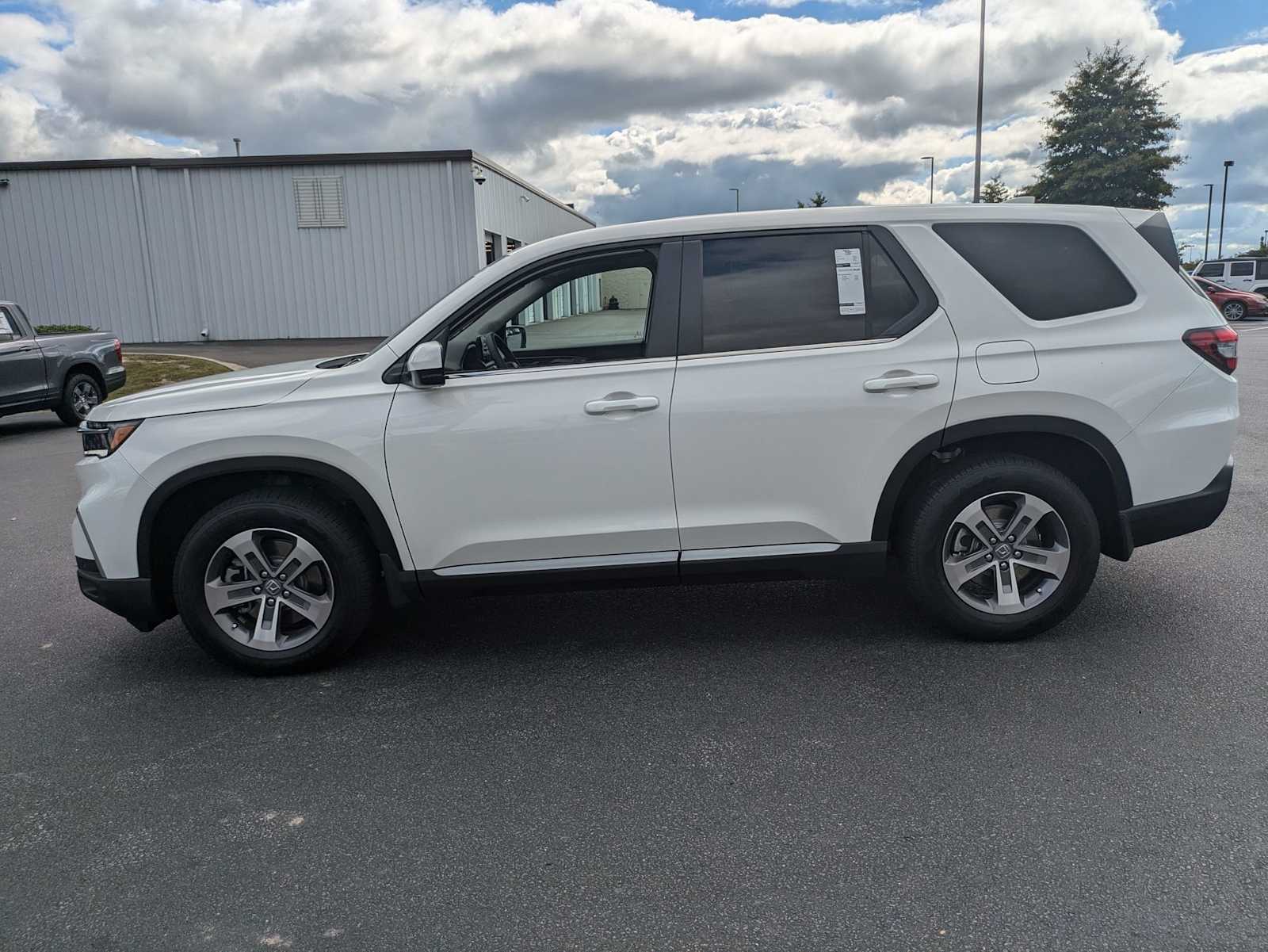 2025 Honda Pilot EX-L 5