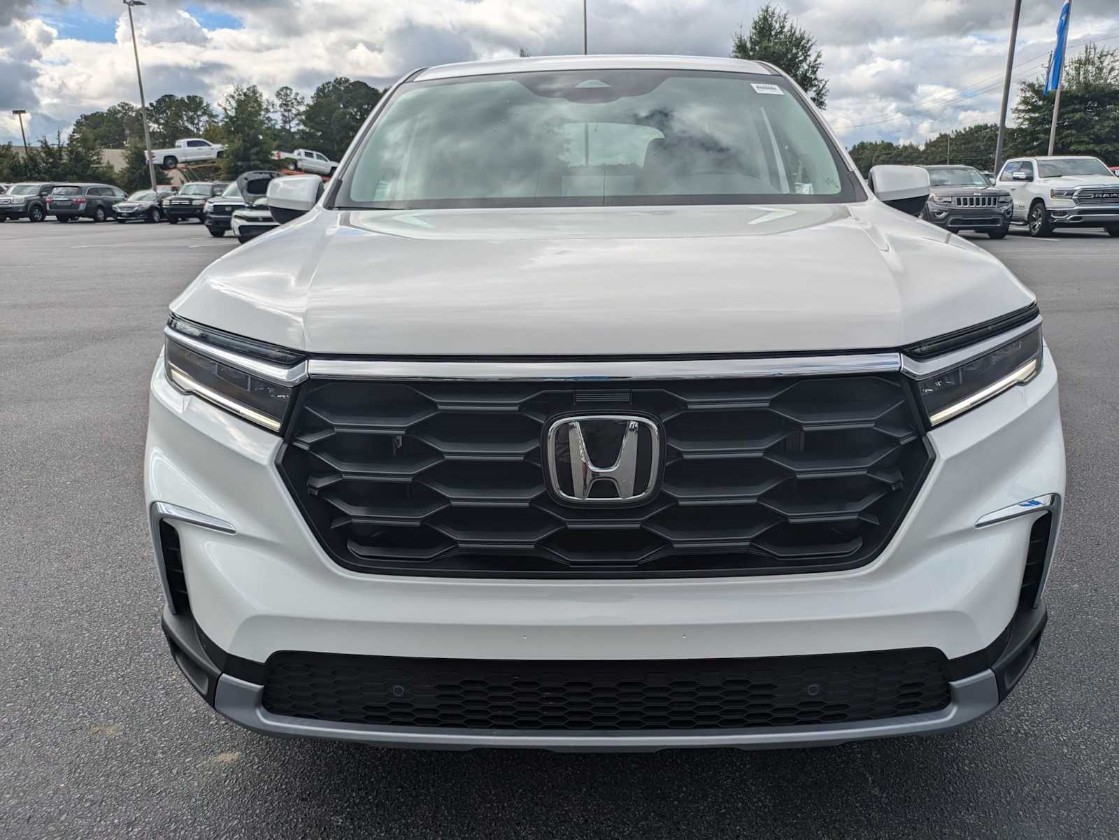 2025 Honda Pilot EX-L 3