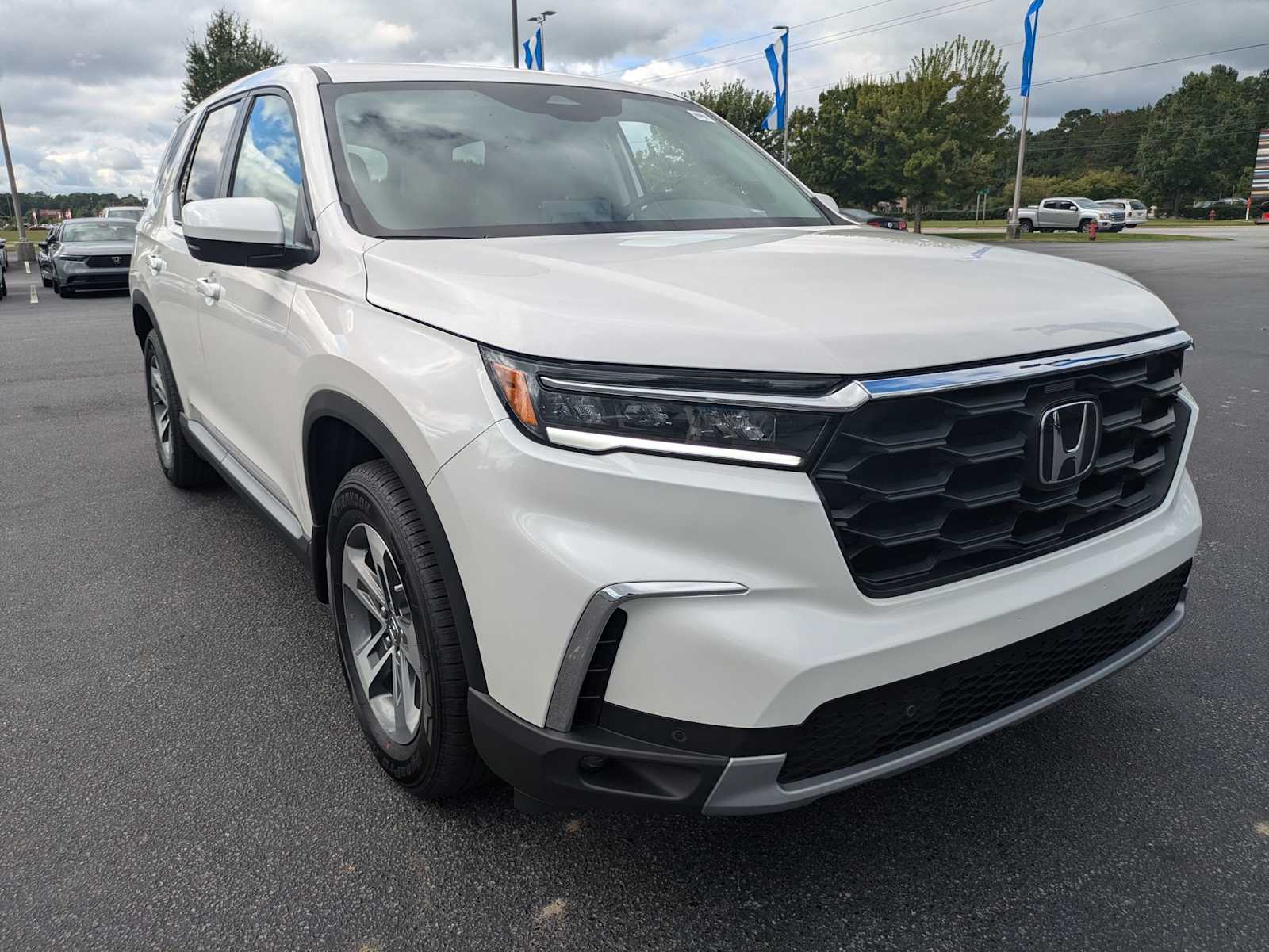 2025 Honda Pilot EX-L 2