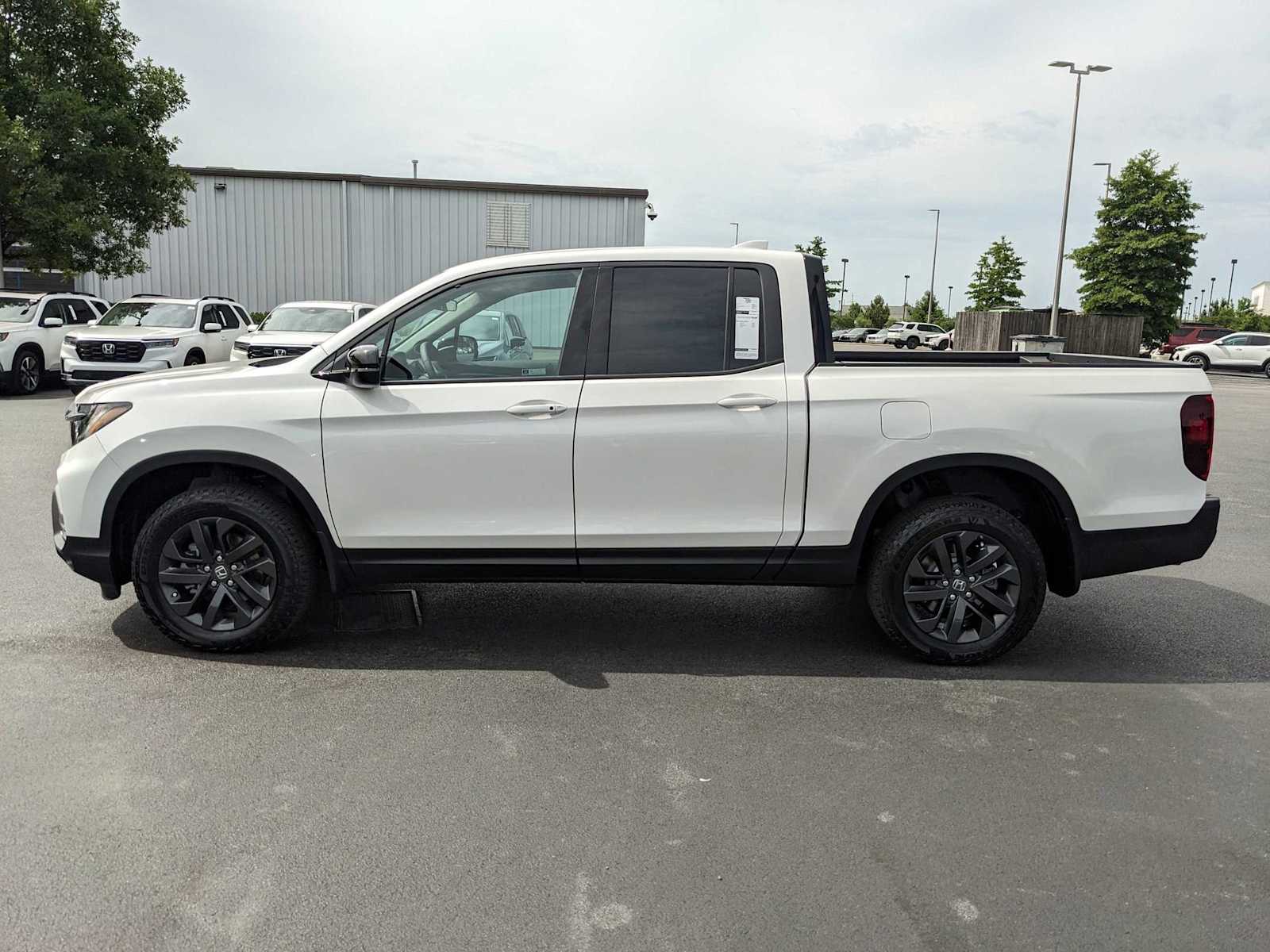 2024 Honda Ridgeline Sport AWD 6