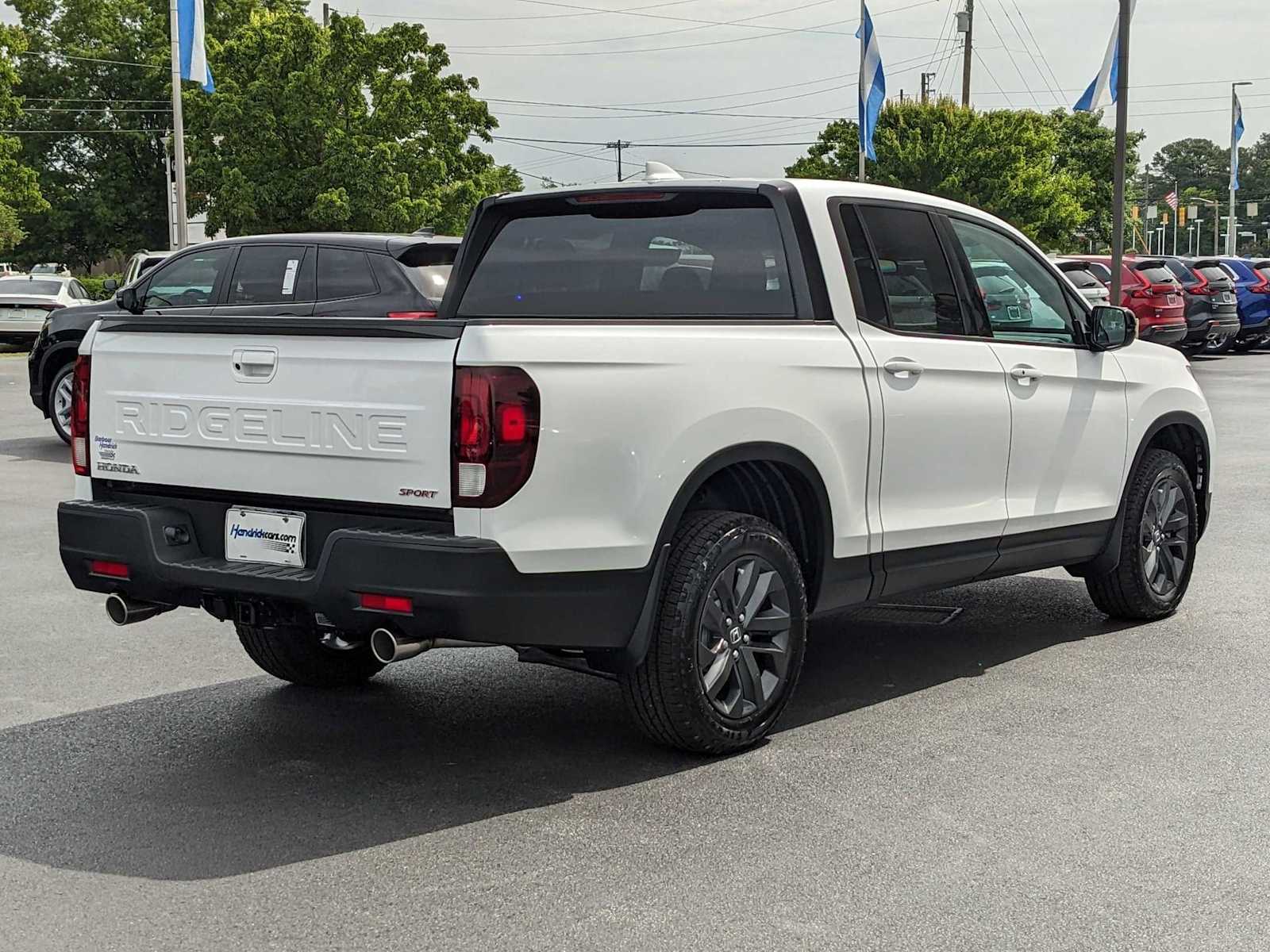 2024 Honda Ridgeline Sport AWD 9