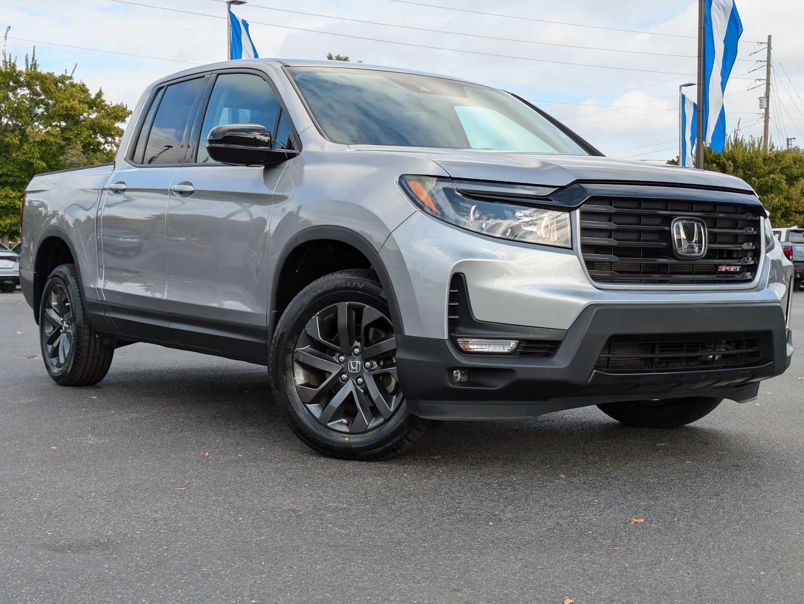 2022 Honda Ridgeline Sport AWD 2