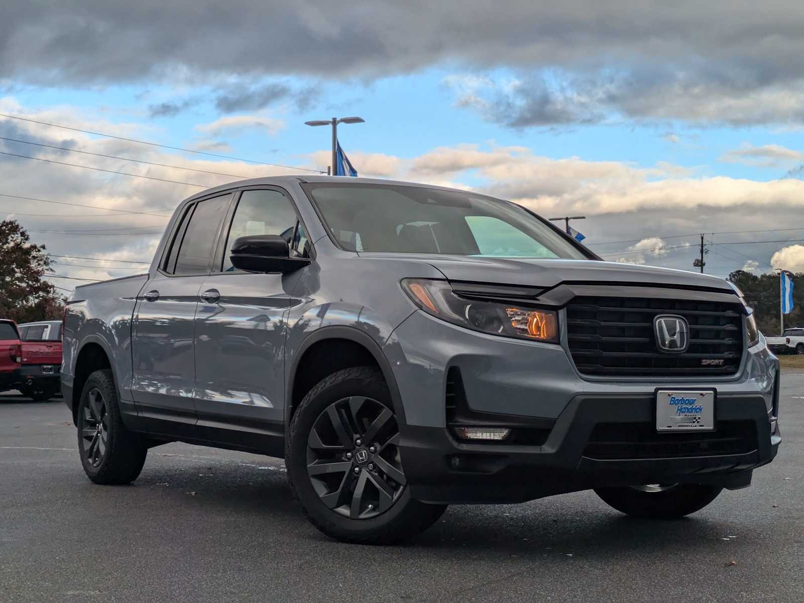 2022 Honda Ridgeline Sport AWD 2