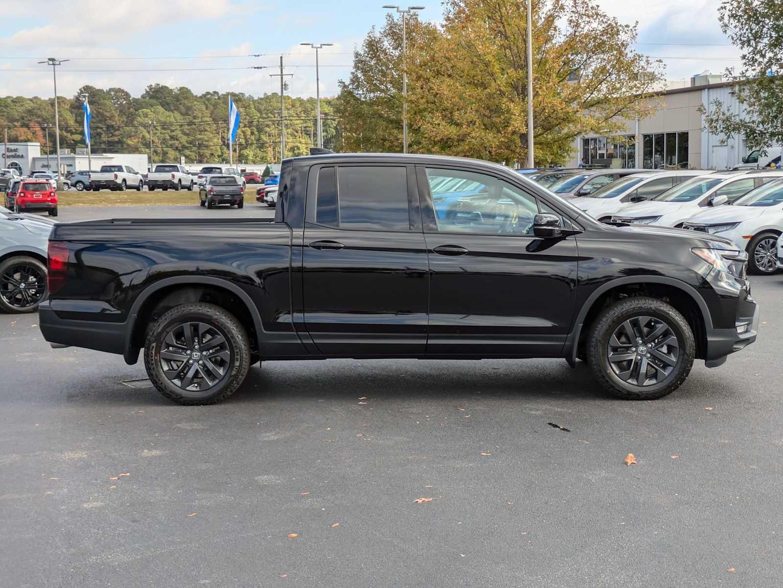 2025 Honda Ridgeline Sport AWD 10