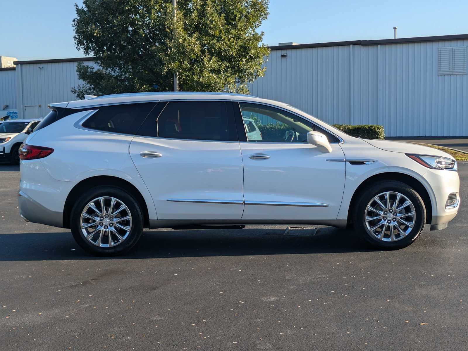 2020 Buick Enclave Essence 10