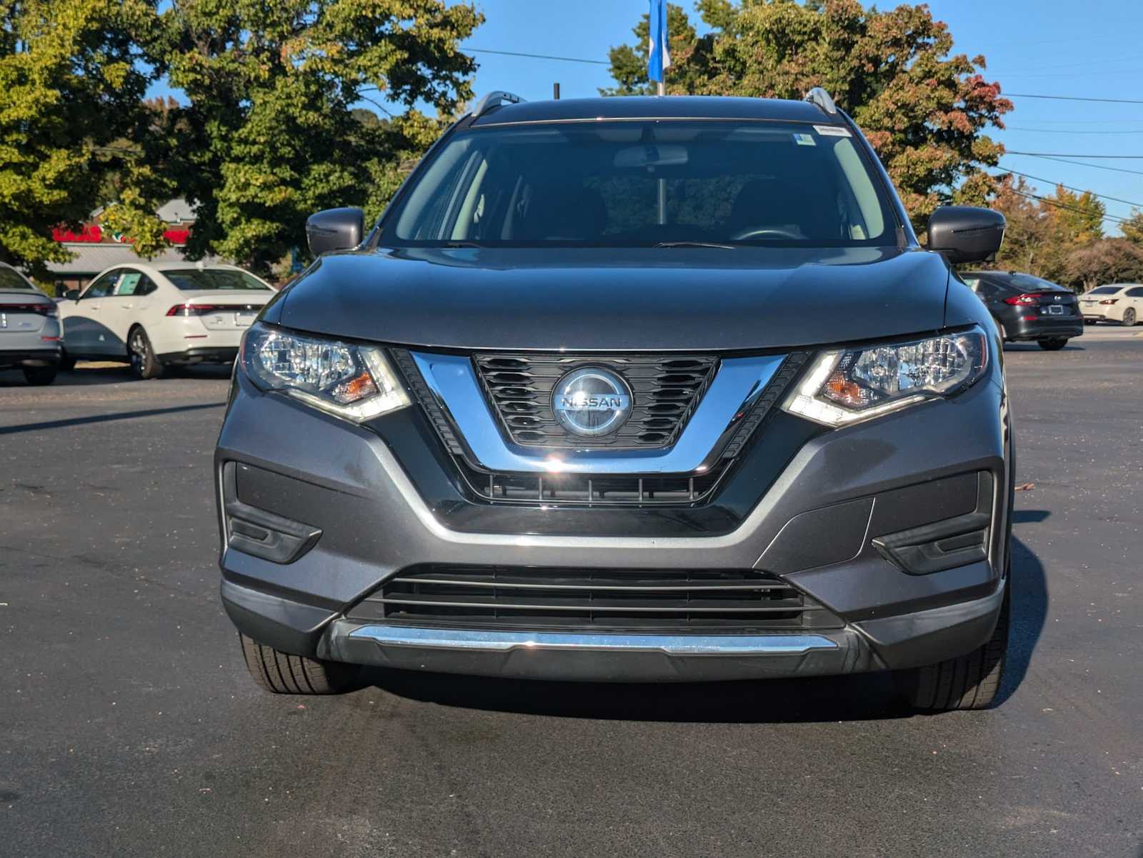 2018 Nissan Rogue SV 3