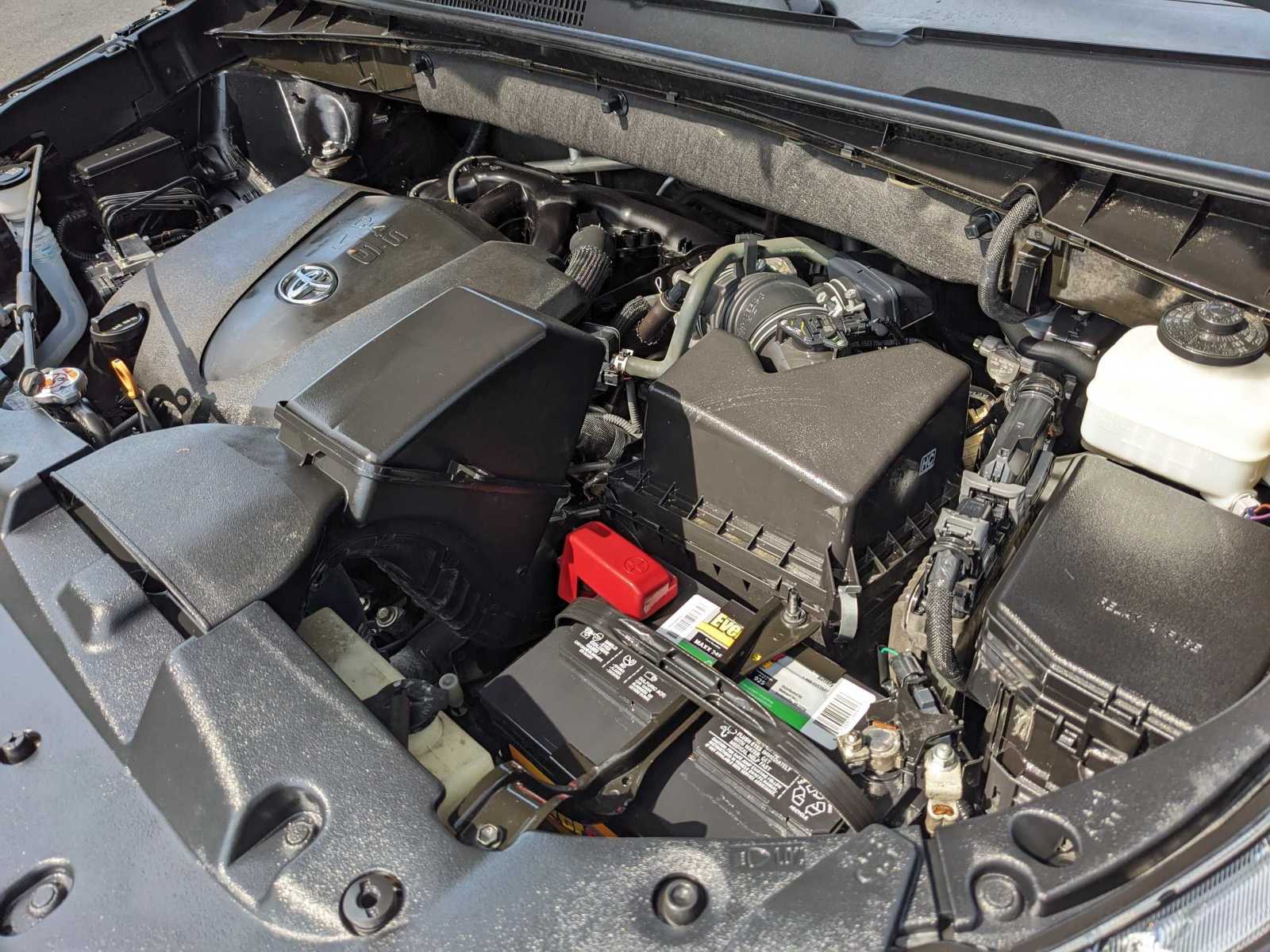 2019 Toyota Highlander XLE 35