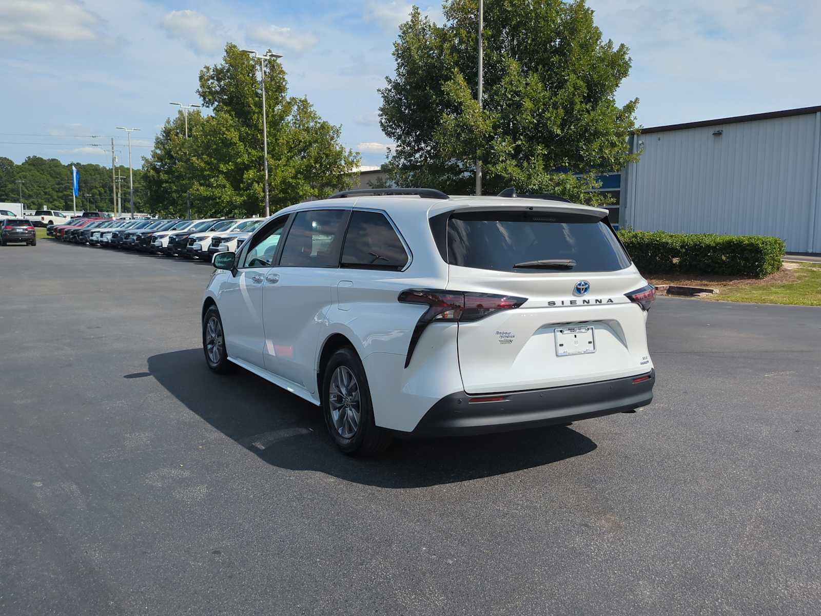 2023 Toyota Sienna XLE 7