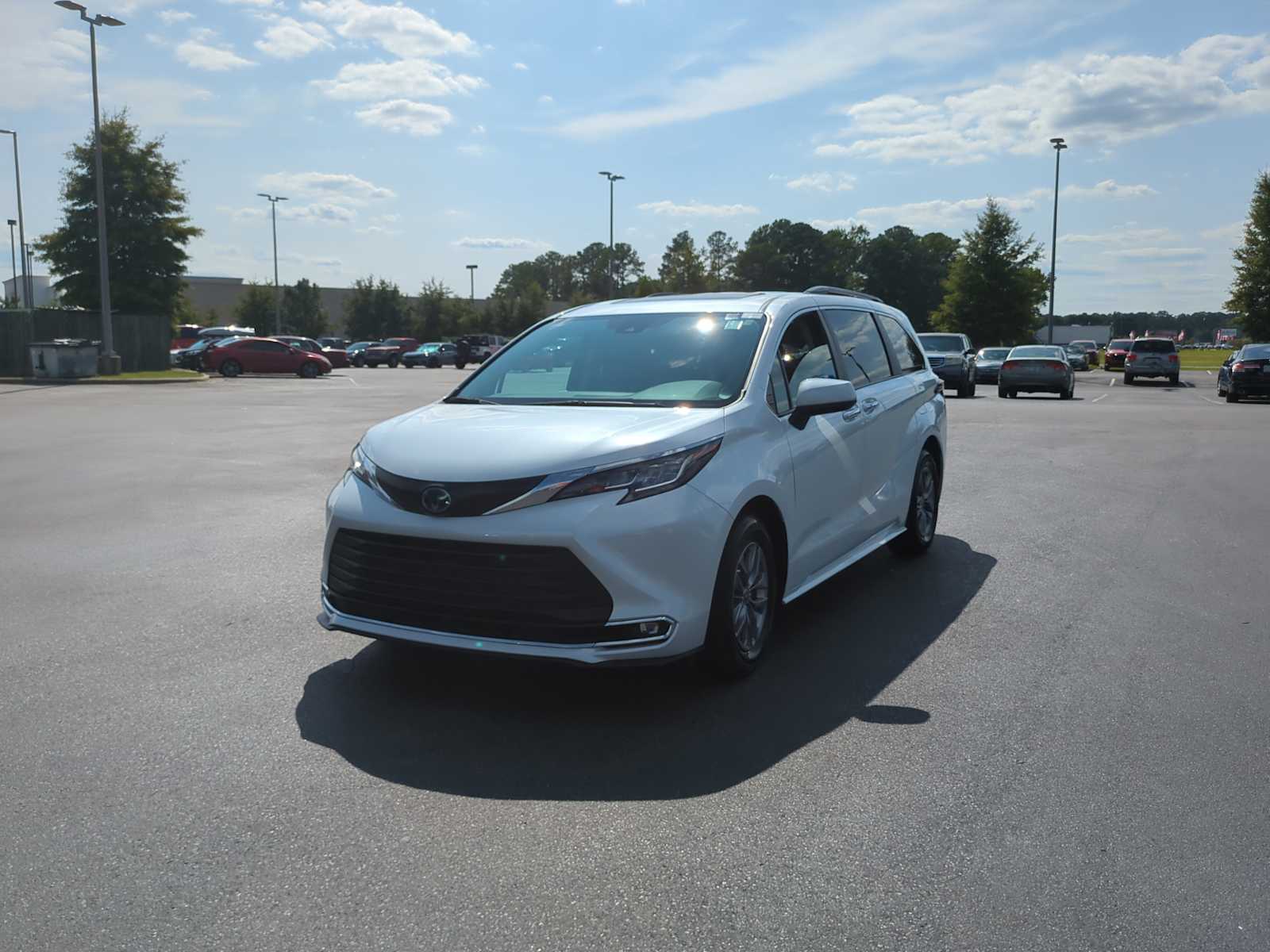 2023 Toyota Sienna XLE 5