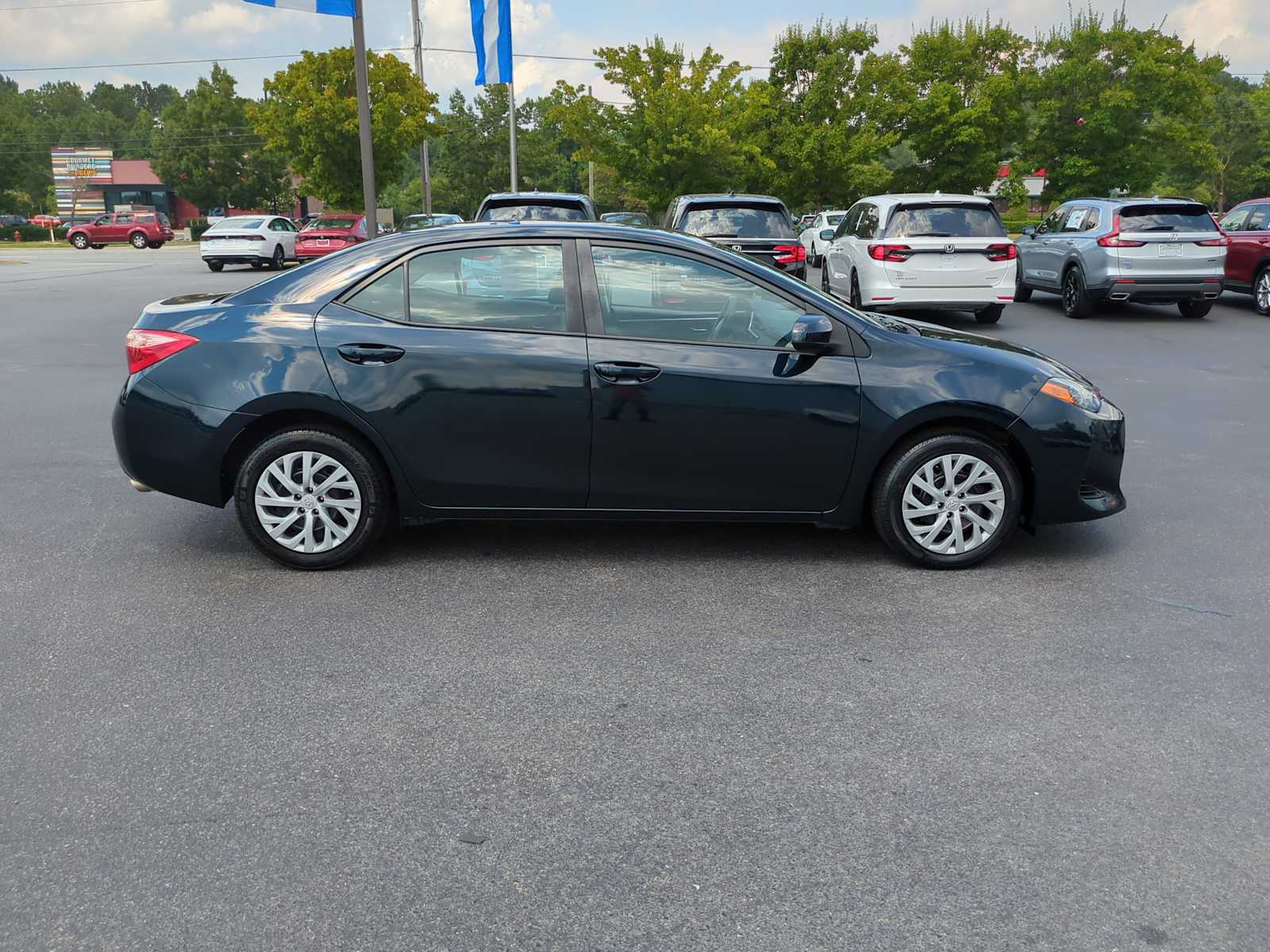 2019 Toyota Corolla LE 10